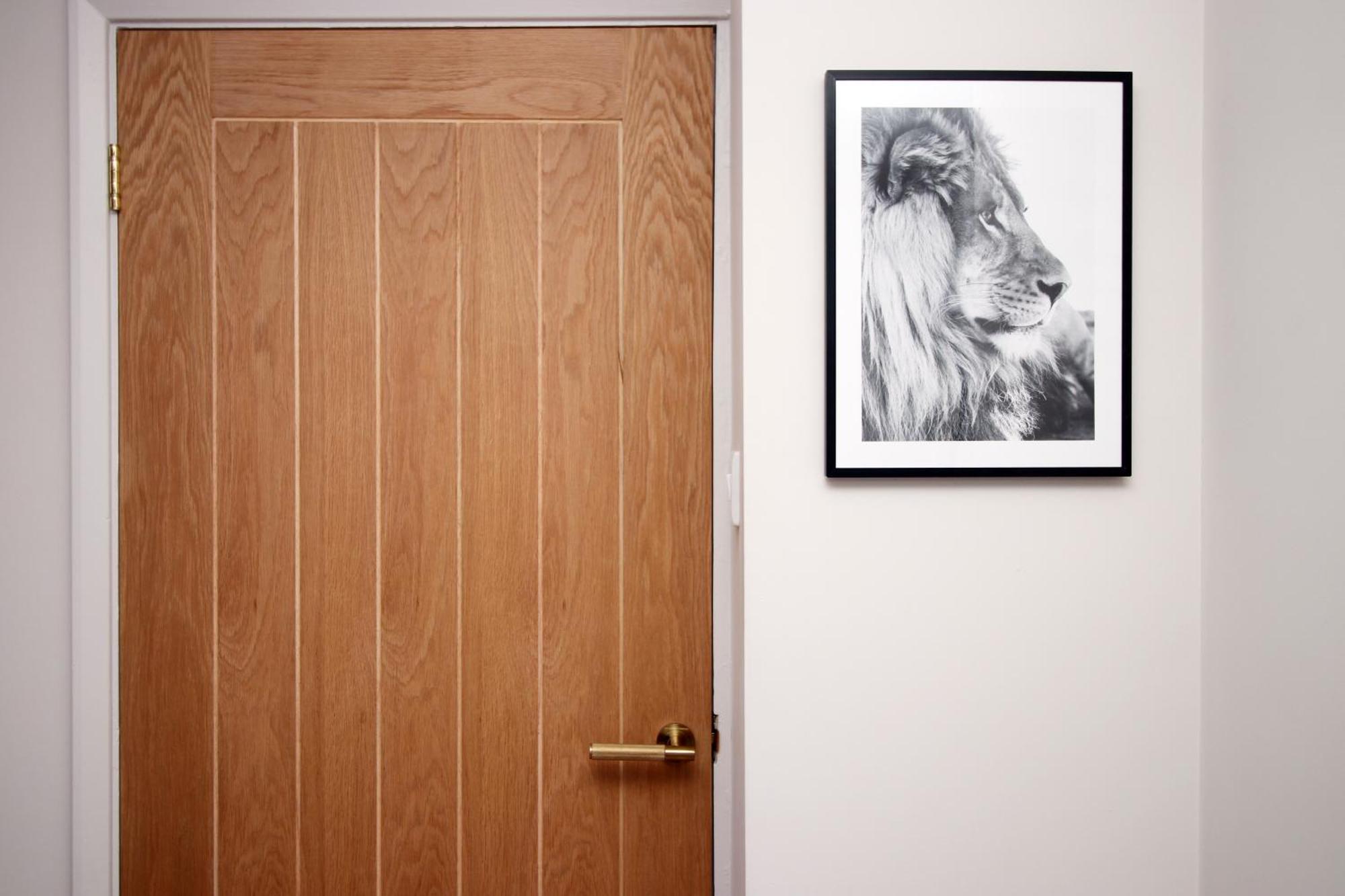 Stylish Home In Bath With Driveway Parking, 10Min From City エクステリア 写真