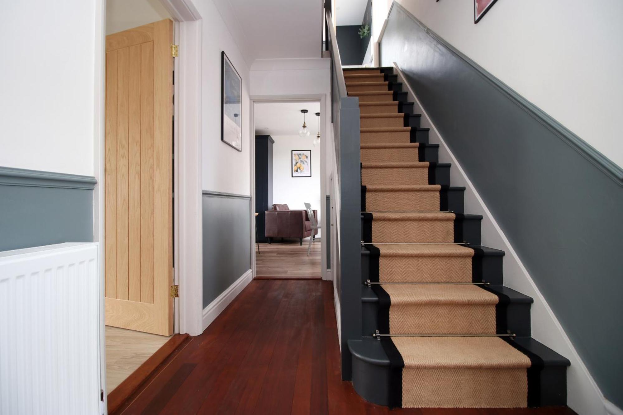 Stylish Home In Bath With Driveway Parking, 10Min From City エクステリア 写真